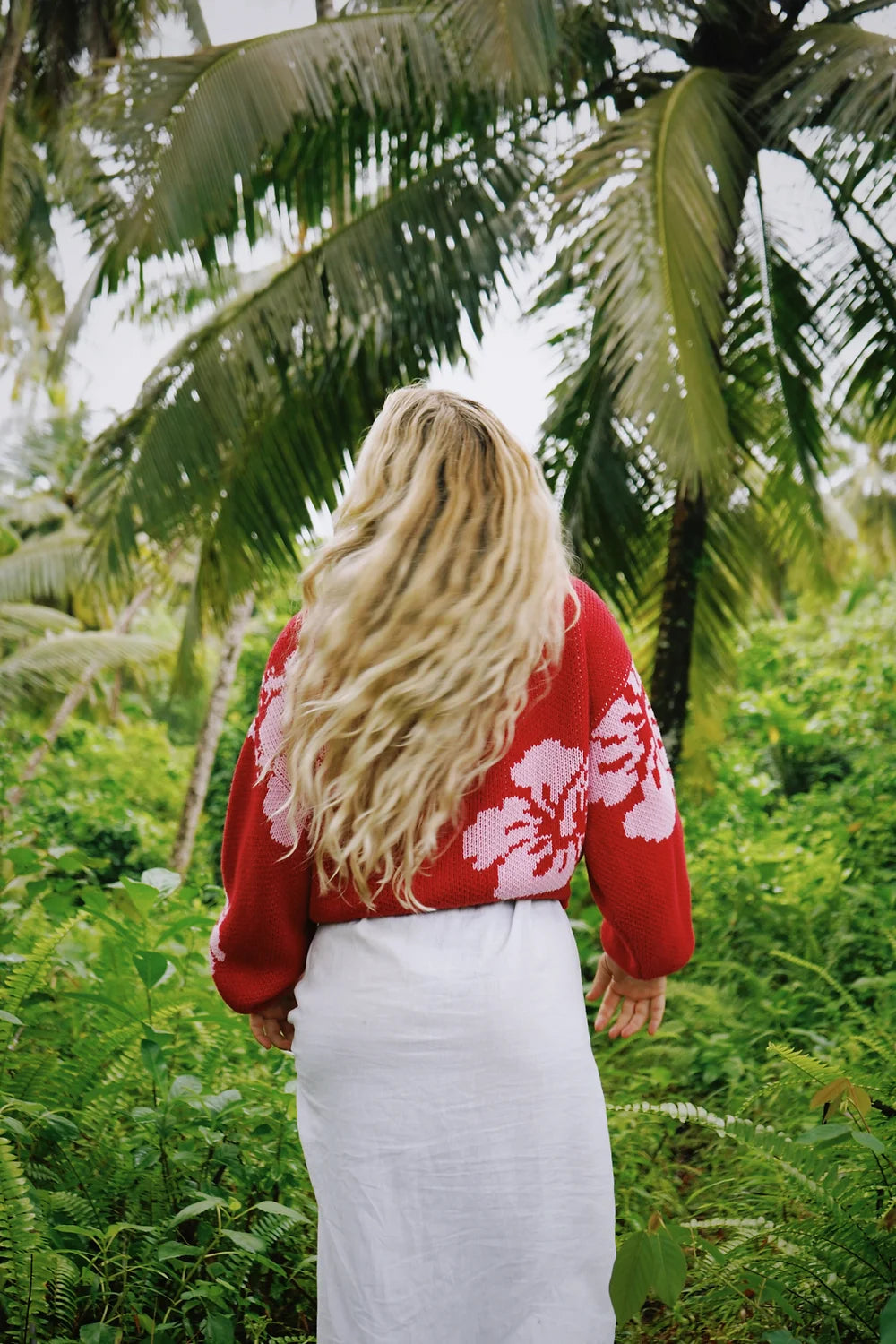 Red And Pink Hibiscus Knit
