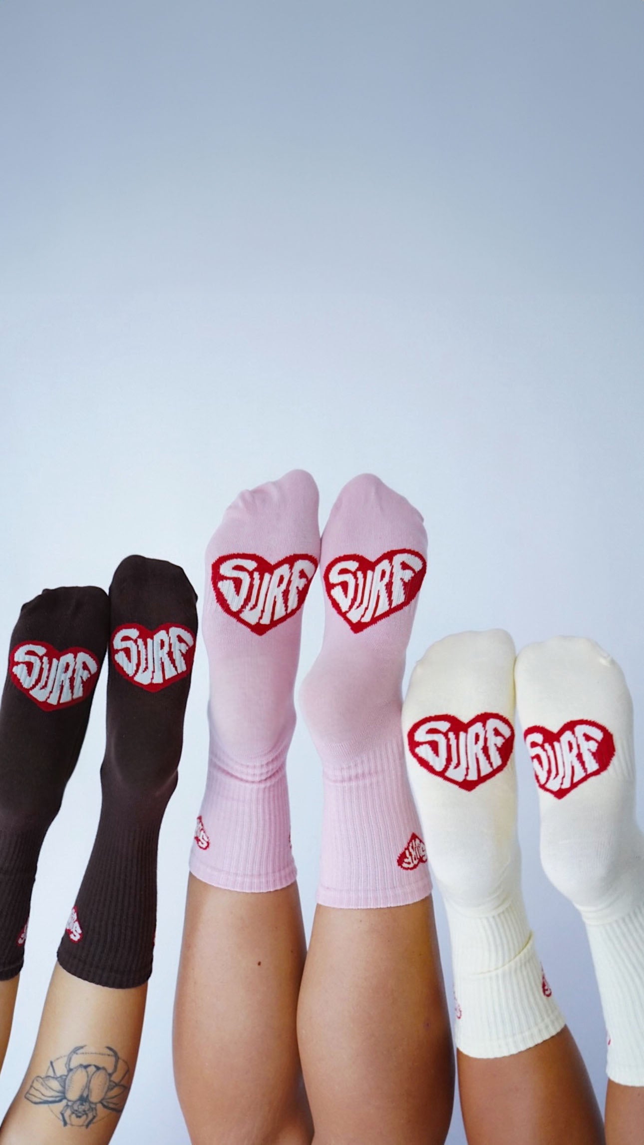 Love and Waves Socks